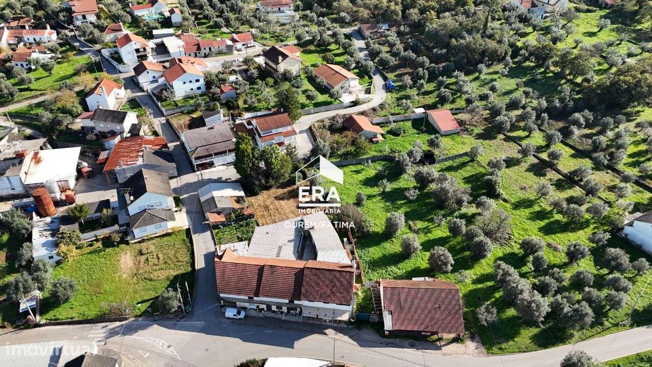 Moradia T5 localizada em Formigais, Ourém - Grande imagem: 5/40