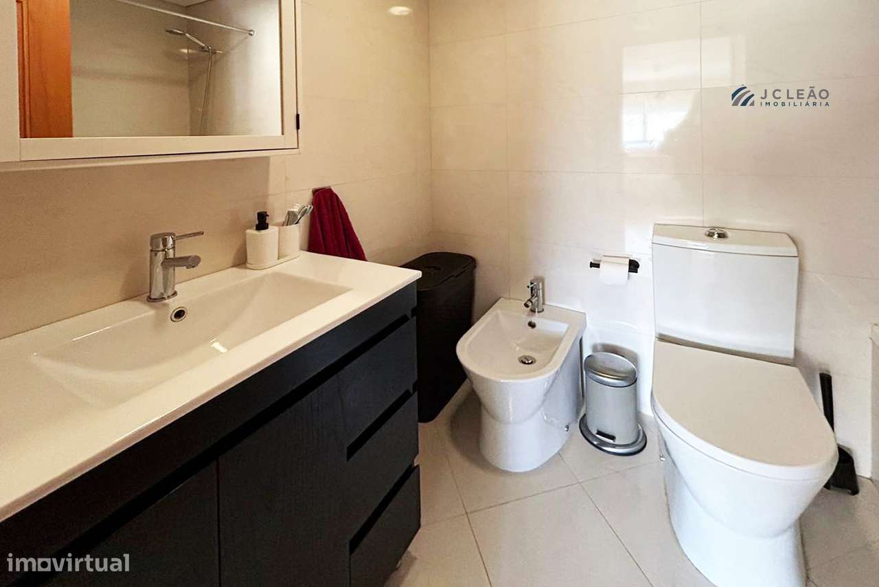 Apartamento T2 em Custóias-19