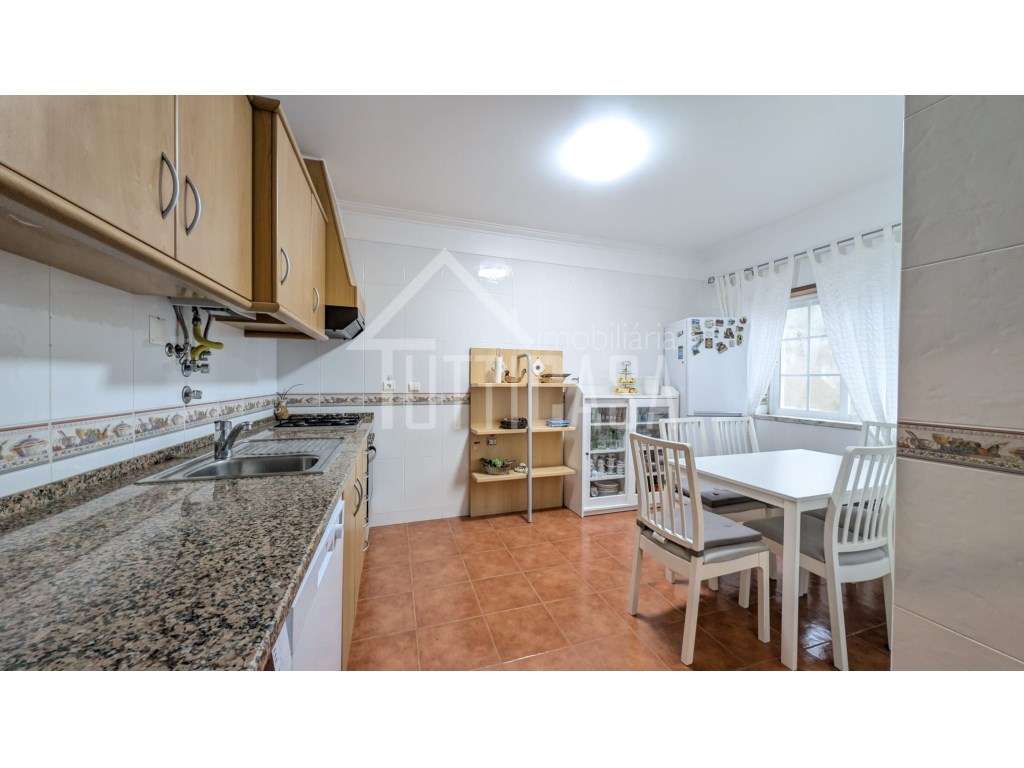 Apartamento T2 no Jerumelo - Grande imagem: 4/23