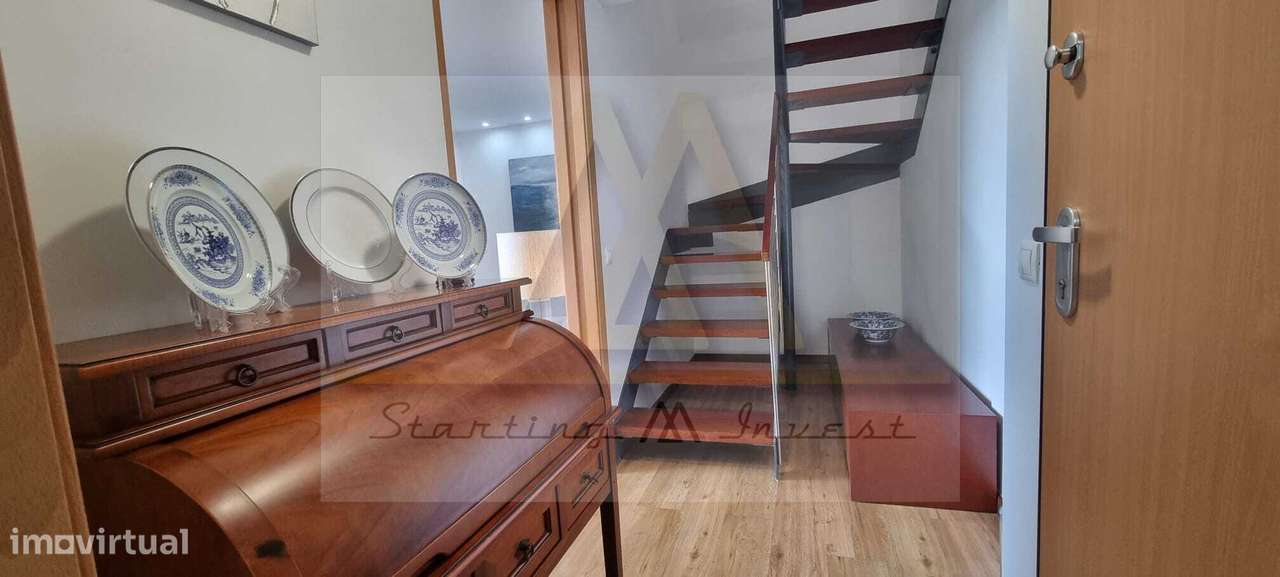 Apartamento T2 Triplex com 2 lugares garagem-5