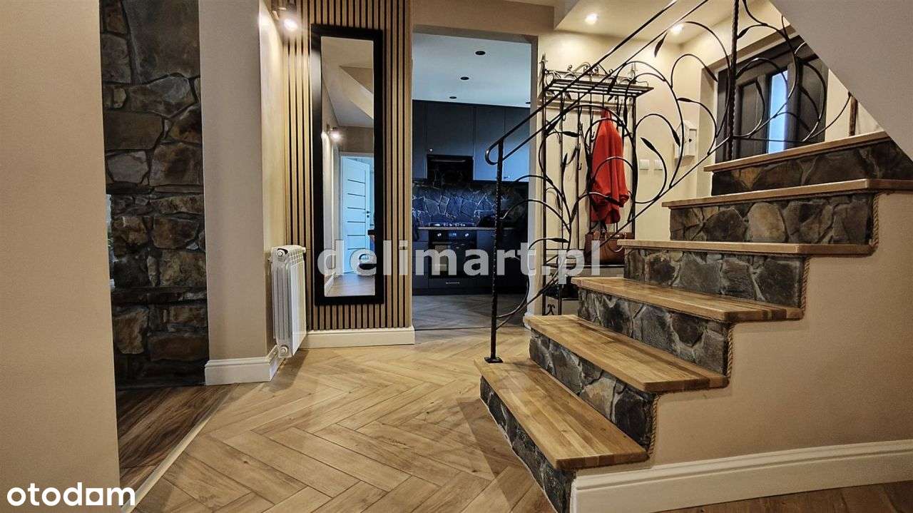 Piękny dom w Zagórzu.-12