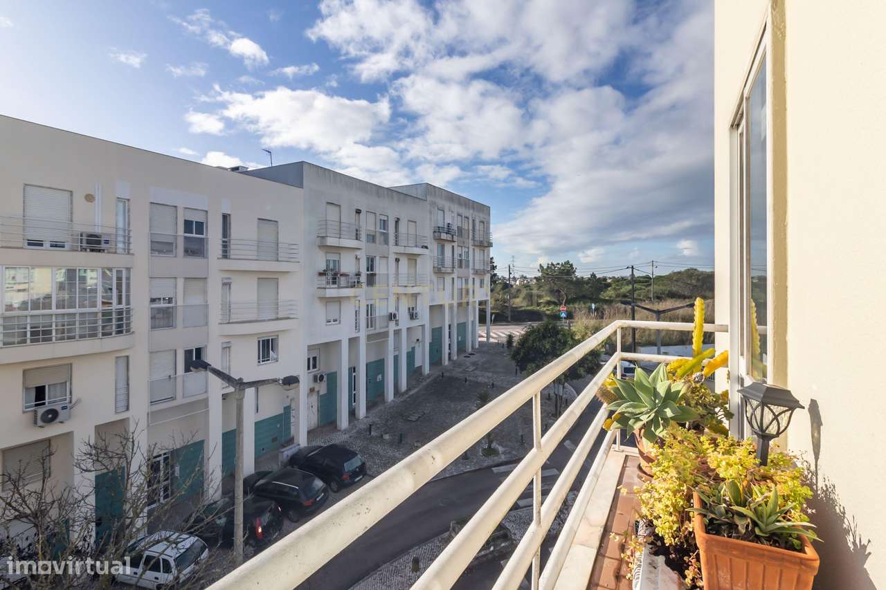 Excelente T3 Remodelado – 3º Andar (sem elevador) | 98 m² de área útil-10