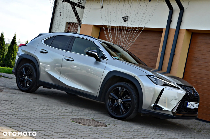 Lexus UX 200 GPF F Impression 2WD - 11