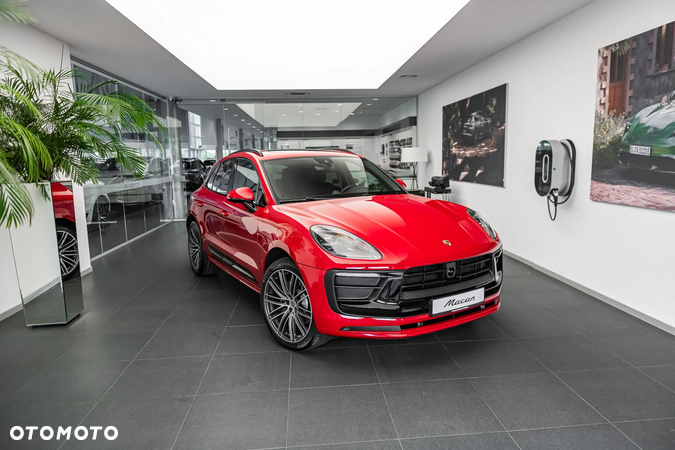 Porsche Macan T - 37