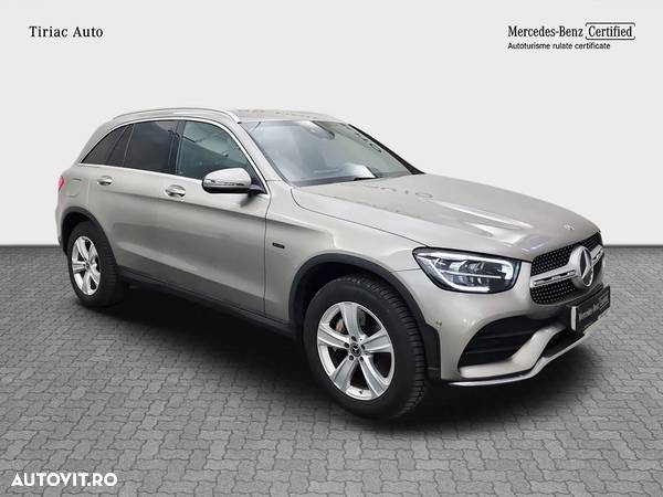 Mercedes-Benz GLC 300 e 4Matic 9G-TRONIC AMG Line - 8