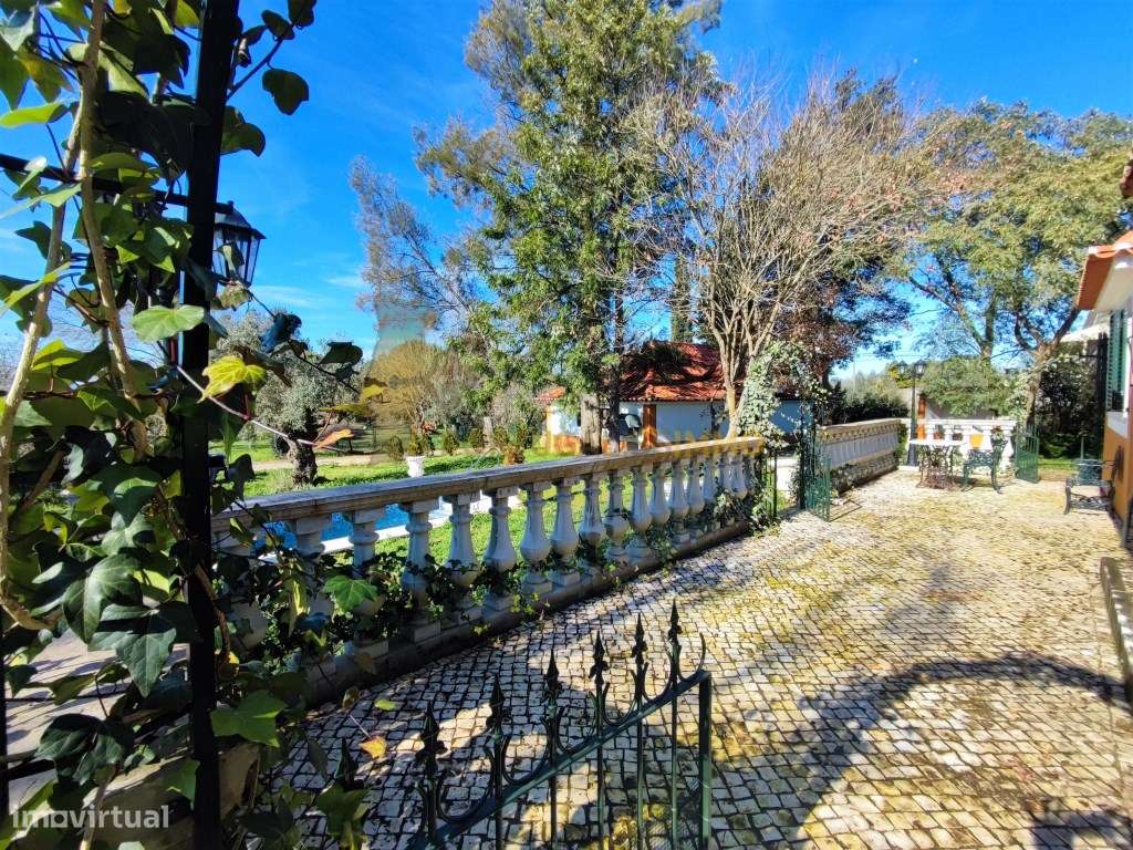 Vende-se: Elegante moradia térrea com anexo e piscina aquecida - Cu...-32