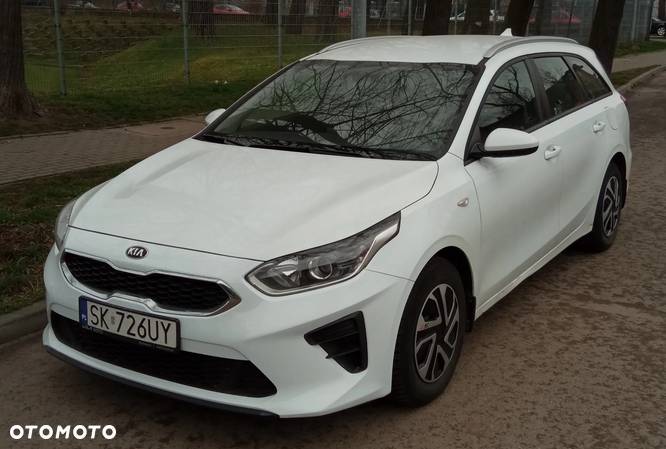 Kia Ceed 1.6 CRDi mHEV M - 1