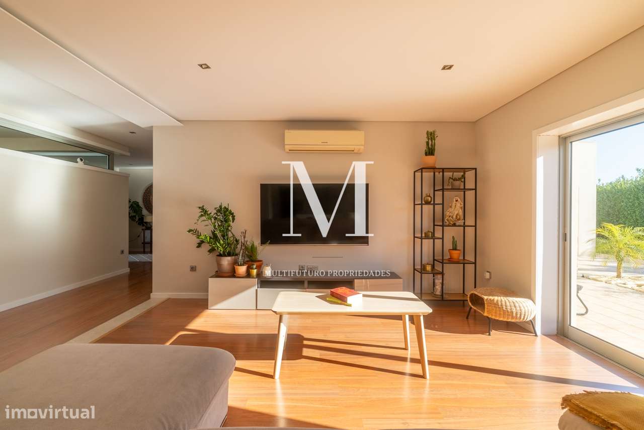 Famalicão | Propriedade T3+1 Térrea | 1.500 m² | Piscina | Jardim | LU-22