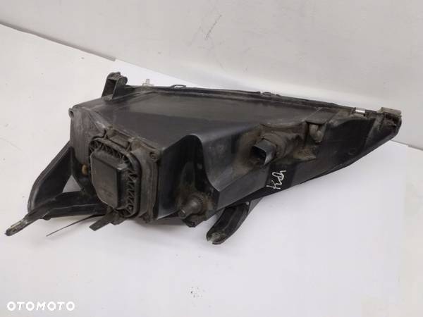 Lampa przednia prawa Ford Focus Mk2 - 4