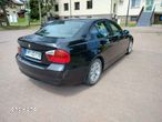 BMW Seria 3 320d - 4