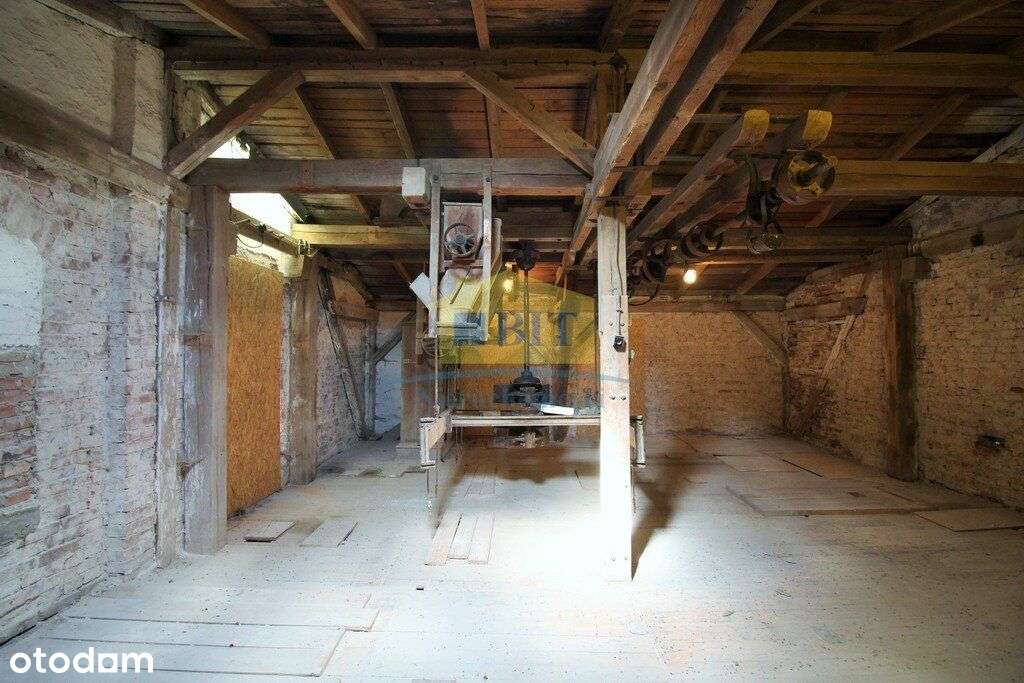 Budynek dawnego młyna, ul. Dworcowa w Złocieńcu-13