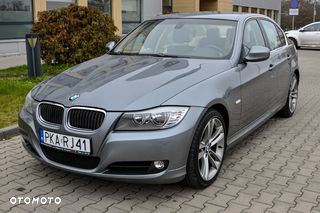 BMW Seria 3 325i