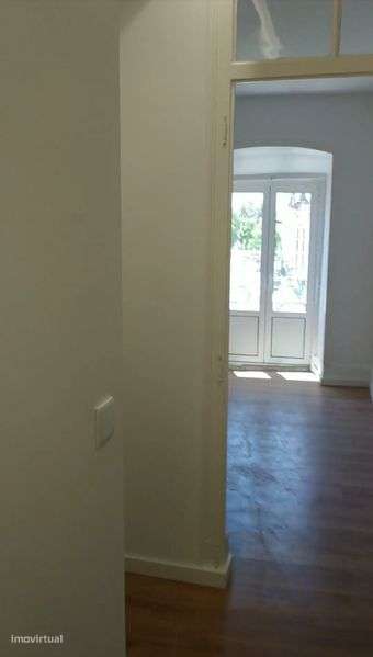 Arrenda-se T2 Renovado - Grande imagem: 4/6