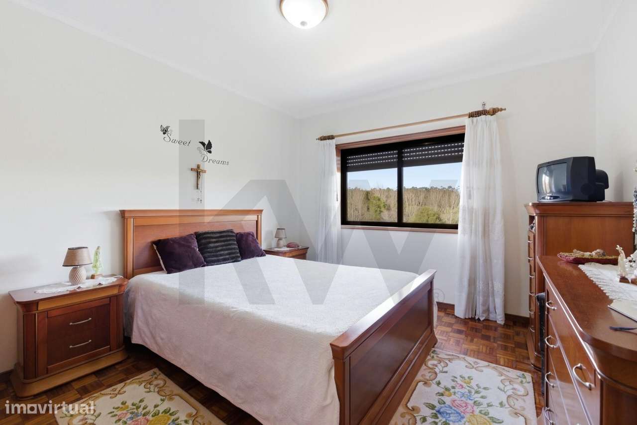 Moradia T3 em Paços de Brandão com Jardim, Pátio e Vista para a Nature - Grande imagem: 4/28