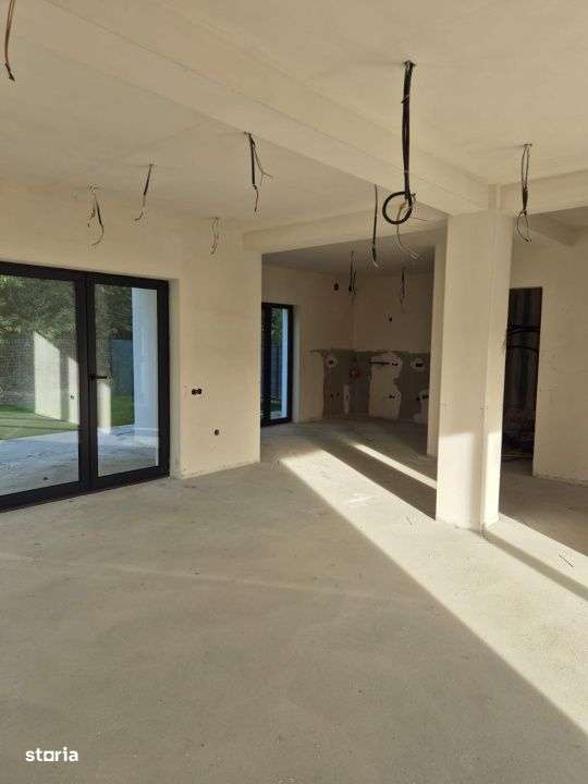 Duplex semifinisat Oasului 134mp utili 280mp teren - Imagine principală: 5/8