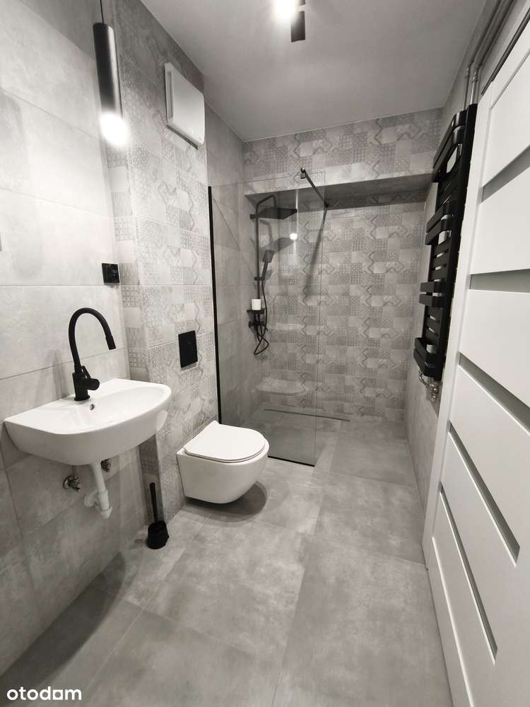 Przestronna kawalerka z oddzielną sypialnią, Katowice os. Tysiąclecia - Pełny obrazek: 5/12