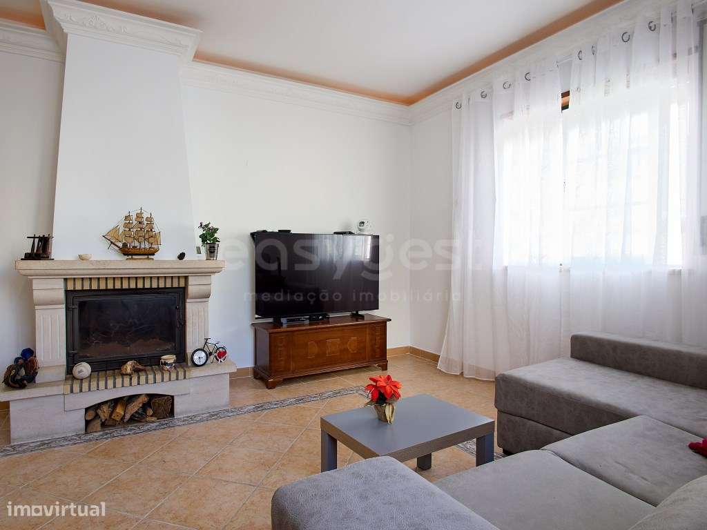 Apartamento T2 no rés-do-chão, com garagem e arrecadação, em Vila R... - Grande imagem: 4/21