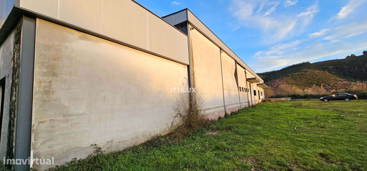 Armazém com + de 1600m2 em Seia - Grande imagem: 4/11