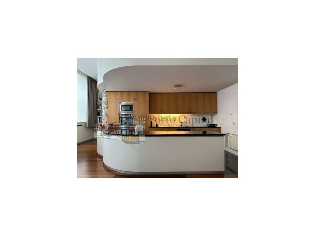 EXCELENTE APARTAMENTO T1, NO BESSA, COM GARAGEM - Grande imagem: 5/29