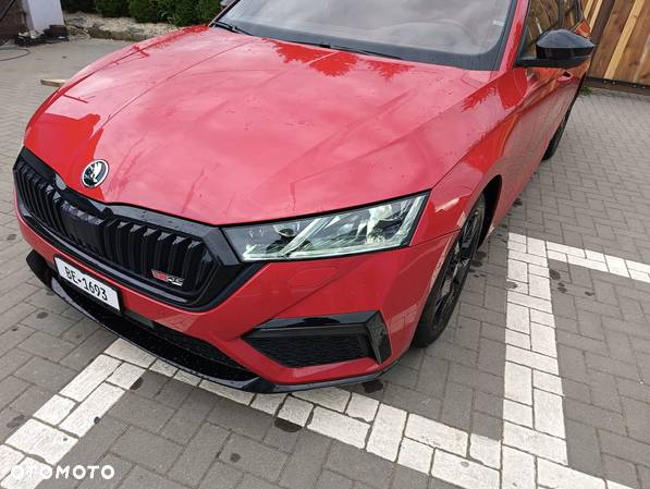 Skoda Octavia Combi 2.0 TSI DSG RS Plus - 2