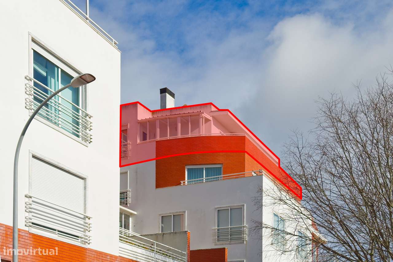 Penthouse T2 com varanda e garagem - Grande imagem: 4/19