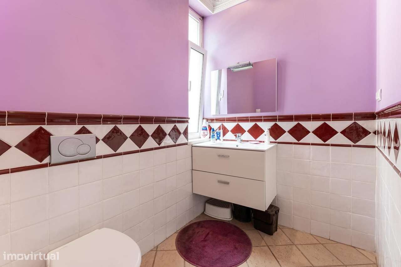 Moradia T4 + 1 com piscina, Pena, Lisboa-19