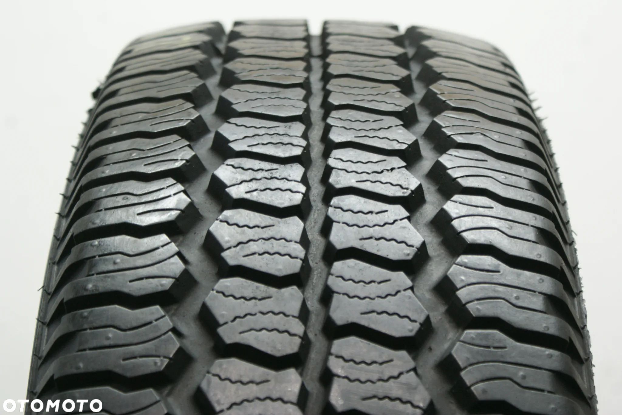 215/65R16C MAXXIS VANPRO AS  9,5mm - 1