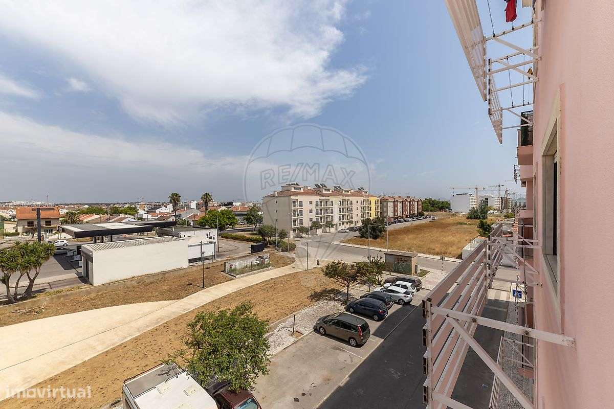 Apartamento T3 no Centro do Montijo-24