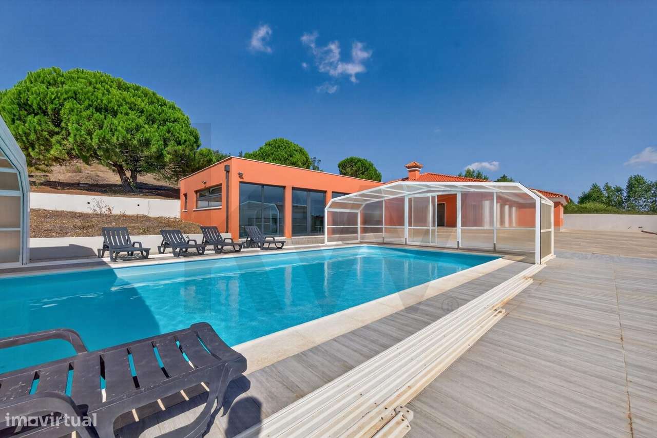 Moradia T5 com piscina e mais de 8.000 m2 de terreno | Seramena, Sobra-21