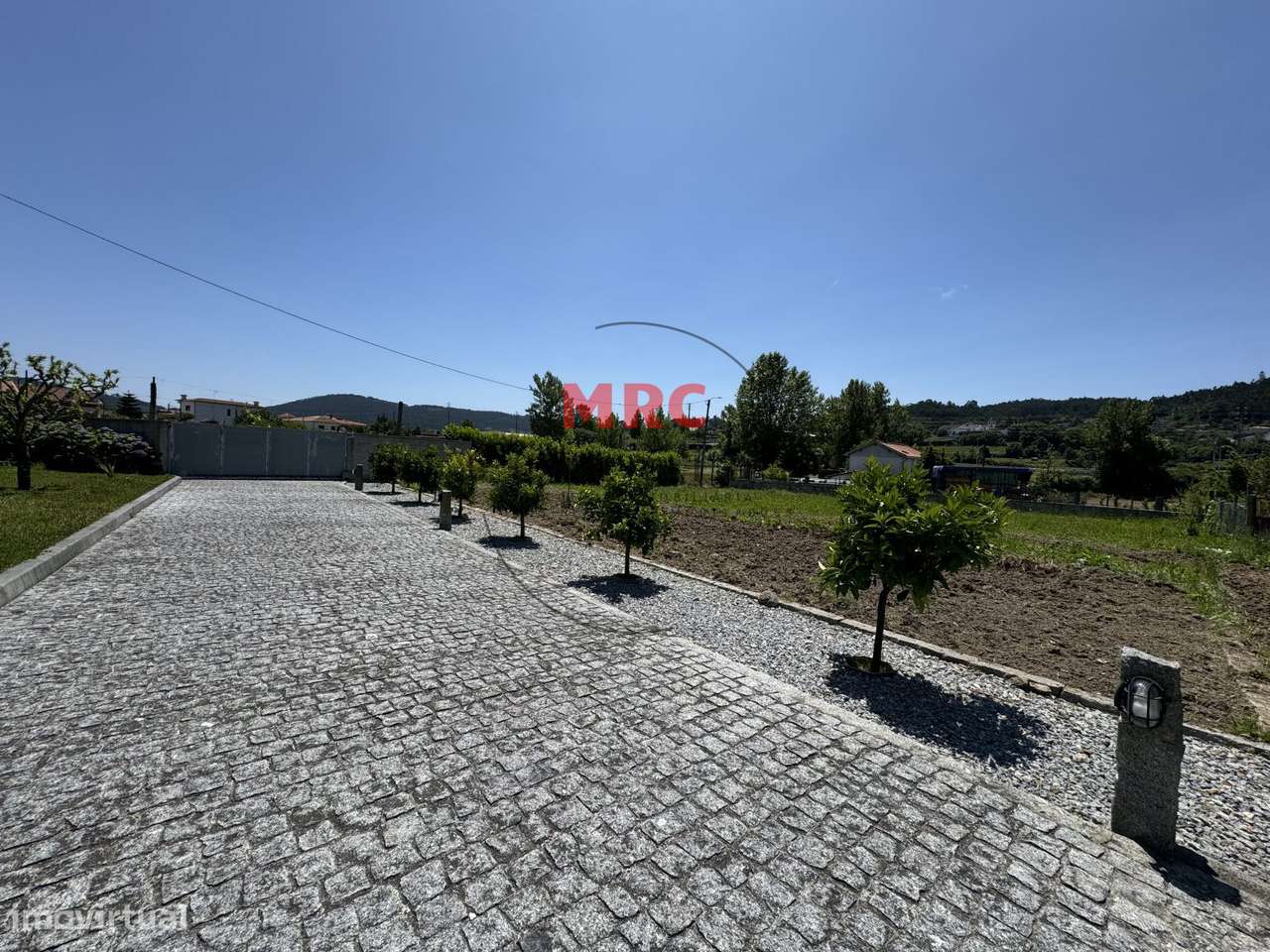 Moradia de Charme Térrea  V3 + V1-9