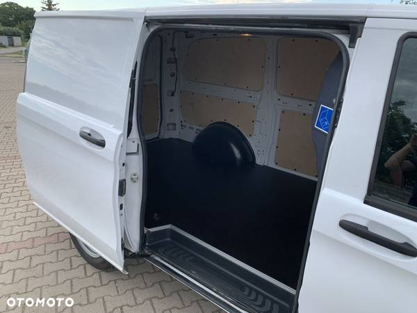 Mercedes-Benz Vito - 15