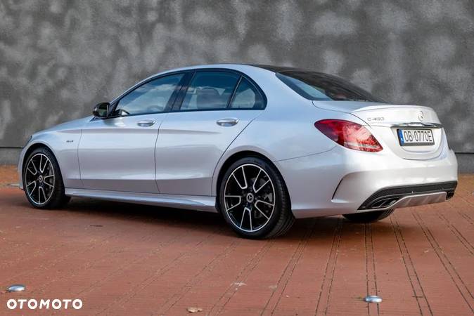 Mercedes-Benz Klasa C 450 AMG 4-Matic 7G-TRONIC - 14