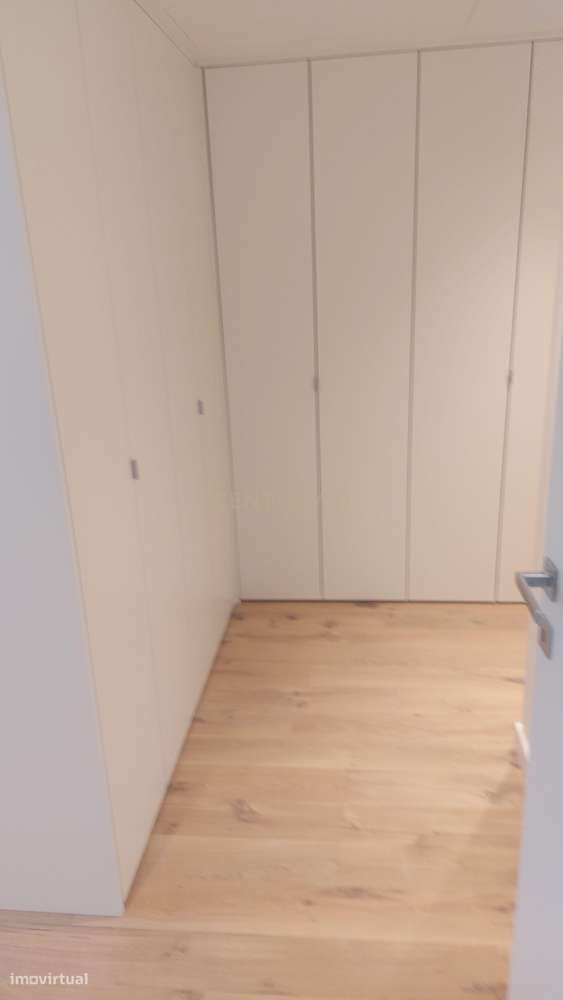 Excelente Apartamento T2 bastante Central no Areeiro com Jardim Privat-25