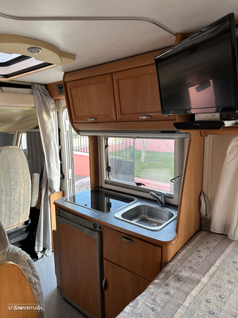 Hymer Classe B - 13