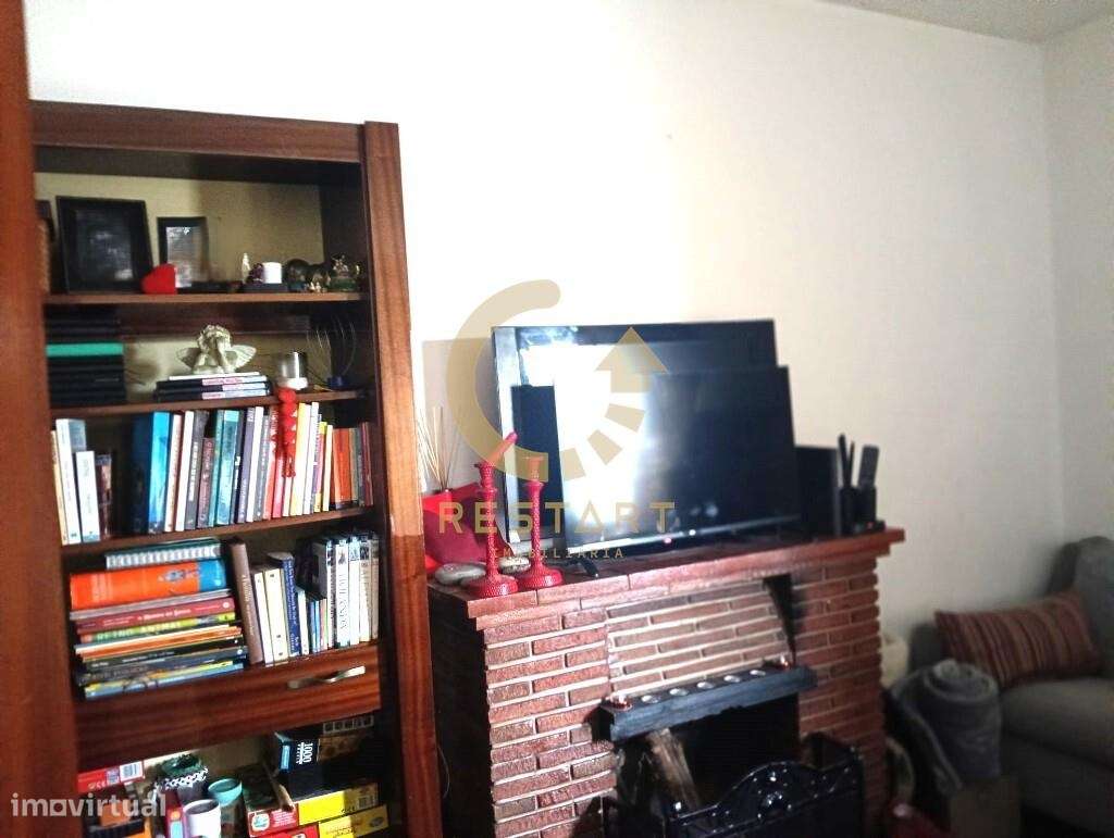 Apartamento T2 com Terraço-4