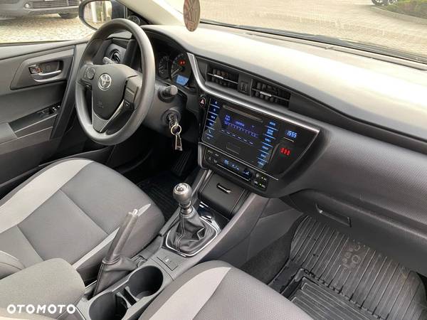 Toyota Auris 1.33 VVT-i Active - 21