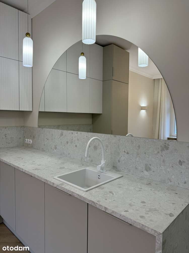 NA SPRZEDAŻ po remoncie GOTOWE do wprowadzenia 2 pokoje CENTRUM - Pełny obrazek: 1/18