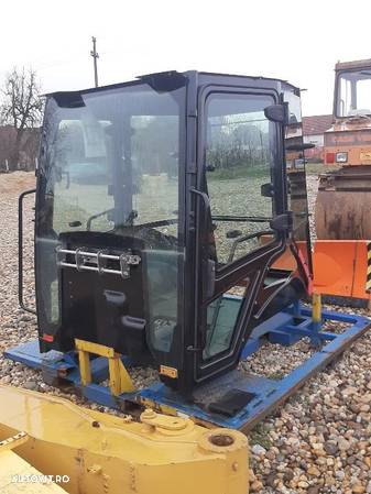 Cabina Noua buldoexcavator Caterpillar model F, F2 - 1