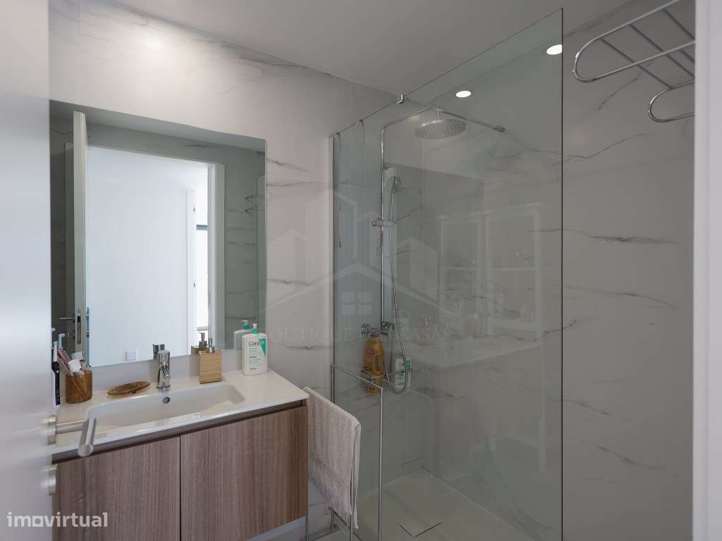 Apartamento T2 com Terraço - Último Piso - Parque da Lavandeira-21