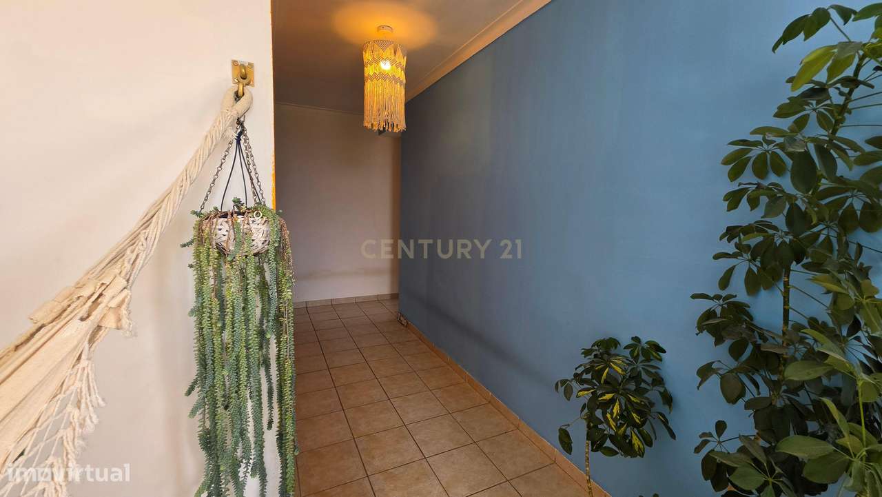 Apartamento Duplex T5 no centro de Palmela-16