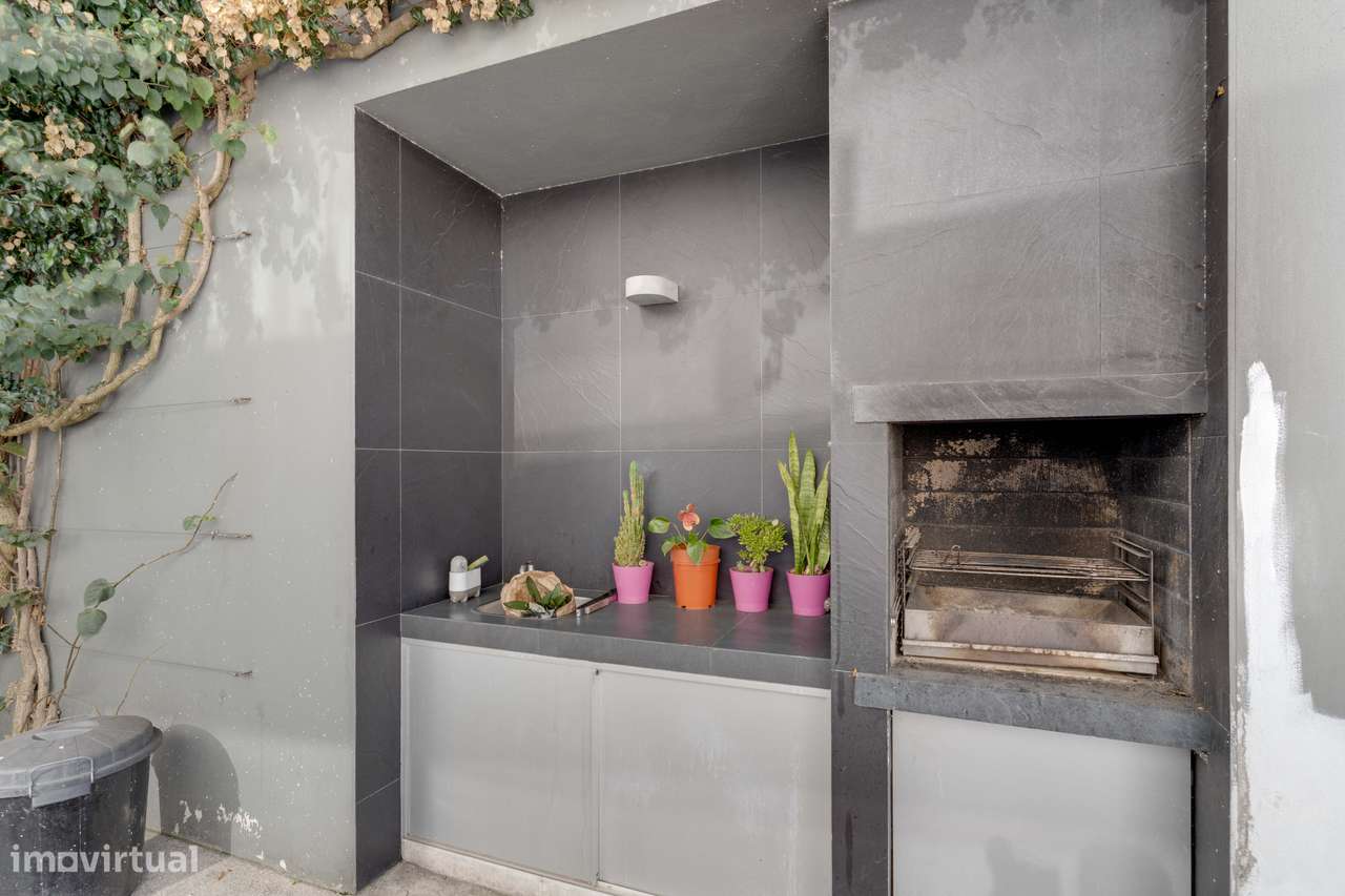 Elegância e Privacidade na Moradia dos Seus Sonhos-43