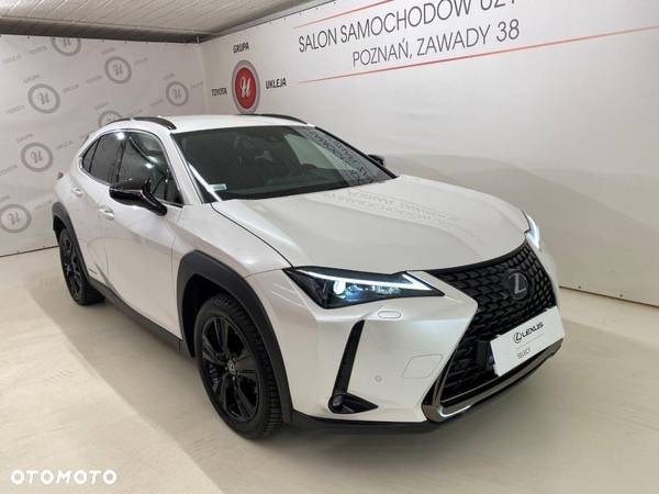 Lexus UX - 3