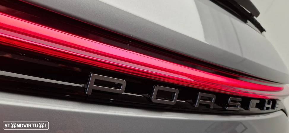 Porsche Panamera Sport Turismo 4 E-Hybrid Platinum Edition - 8