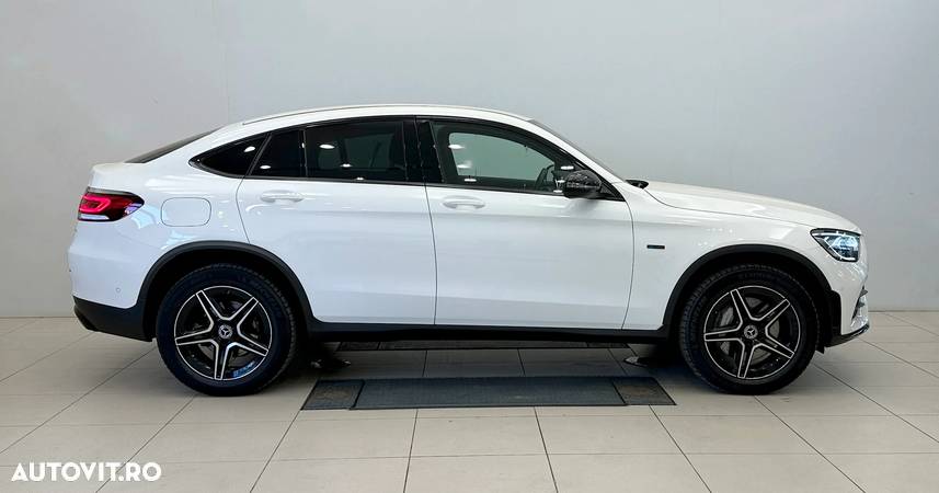 Mercedes-Benz GLC 300 e 4MATIC - 4