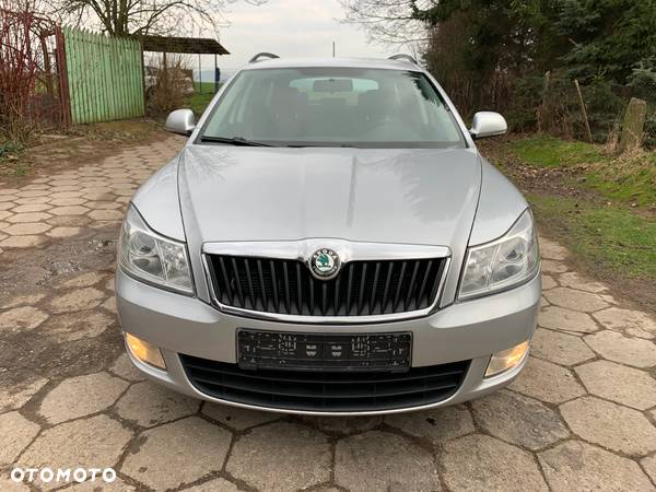 Skoda Octavia 2.0 TDI DPF Ambiente - 8