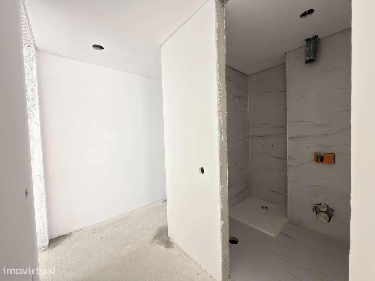 Apartamento T3 com terraços e jardim em Rio Tinto-16