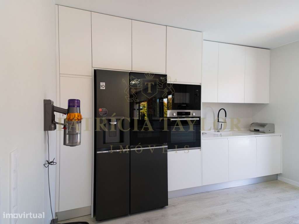 Moradia T3 a venda em Tires-22