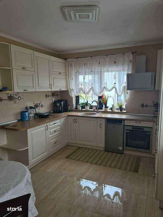 Casa superfinisata in triplex-13