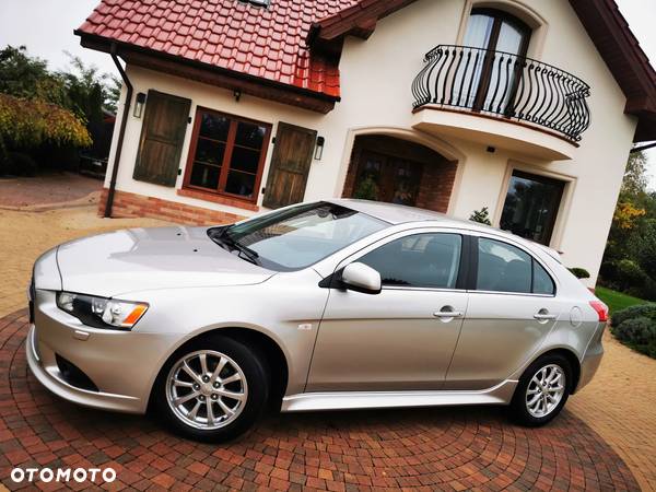 Mitsubishi Lancer Sportback 1.6 ClearTec Plus - 18