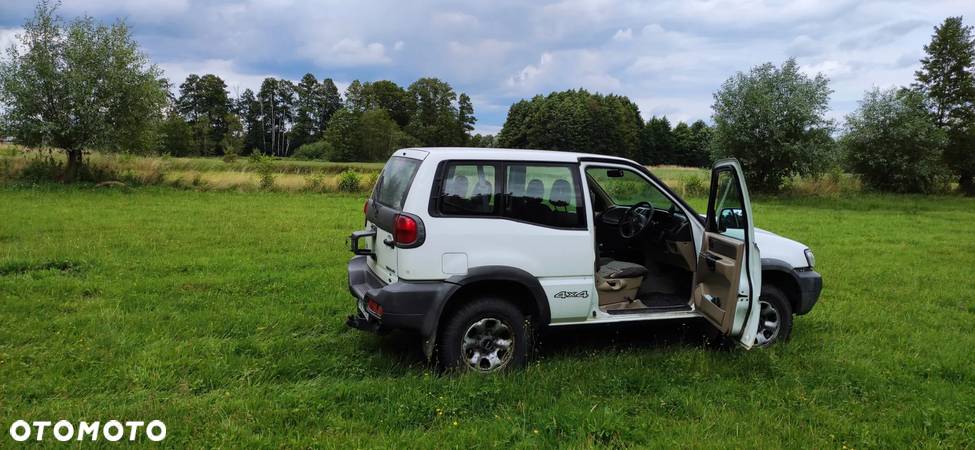 Nissan Terrano II 2.7 TDi Comfort - 2